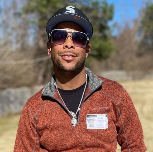 Meet your Posher, James - Picture 1 of 1